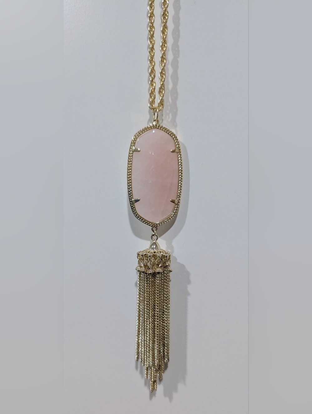 Kendra Scott Rayne Gold Necklace with Rose Quartz Pendant - Picture 3 of 6